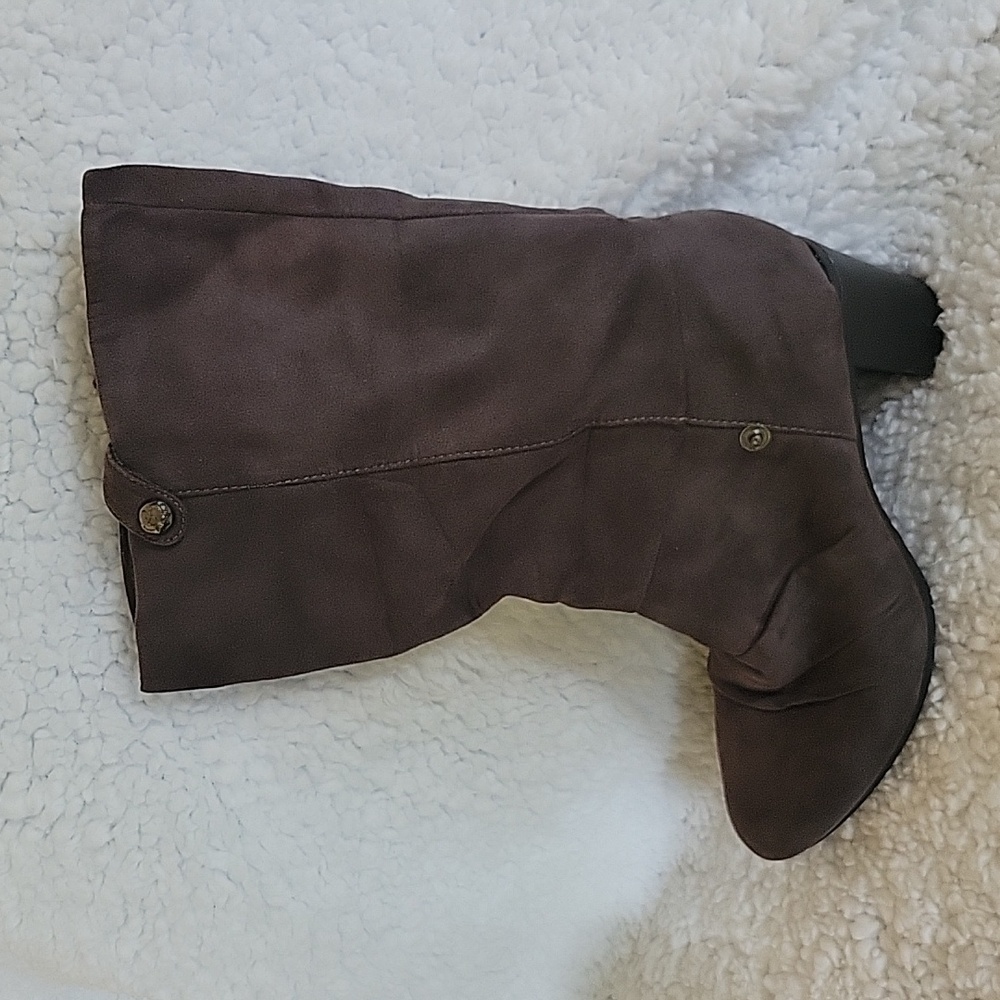 Kathy Van Zeeland "Scrunchy" Suede Boots size 6.5M